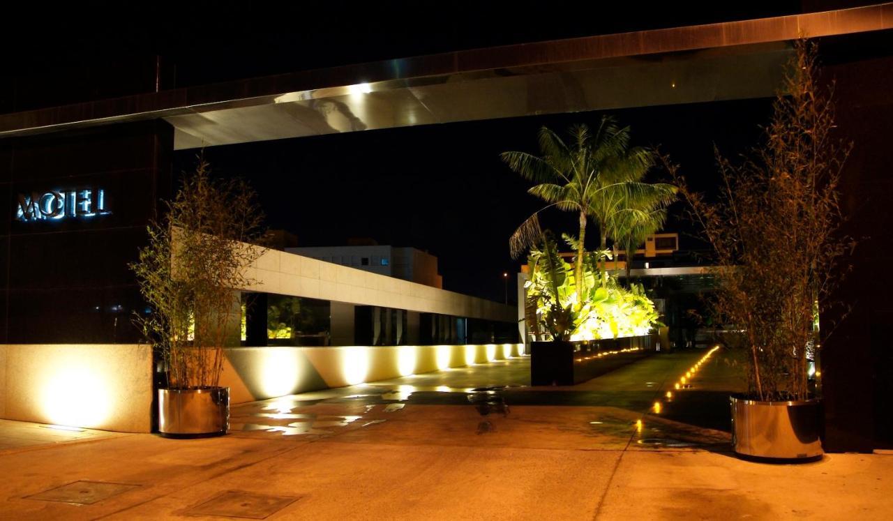 Motel Flamingo Perafita Екстер'єр фото