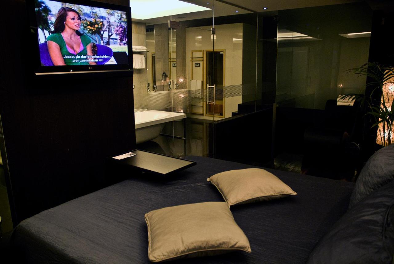 Motel Flamingo Perafita Екстер'єр фото