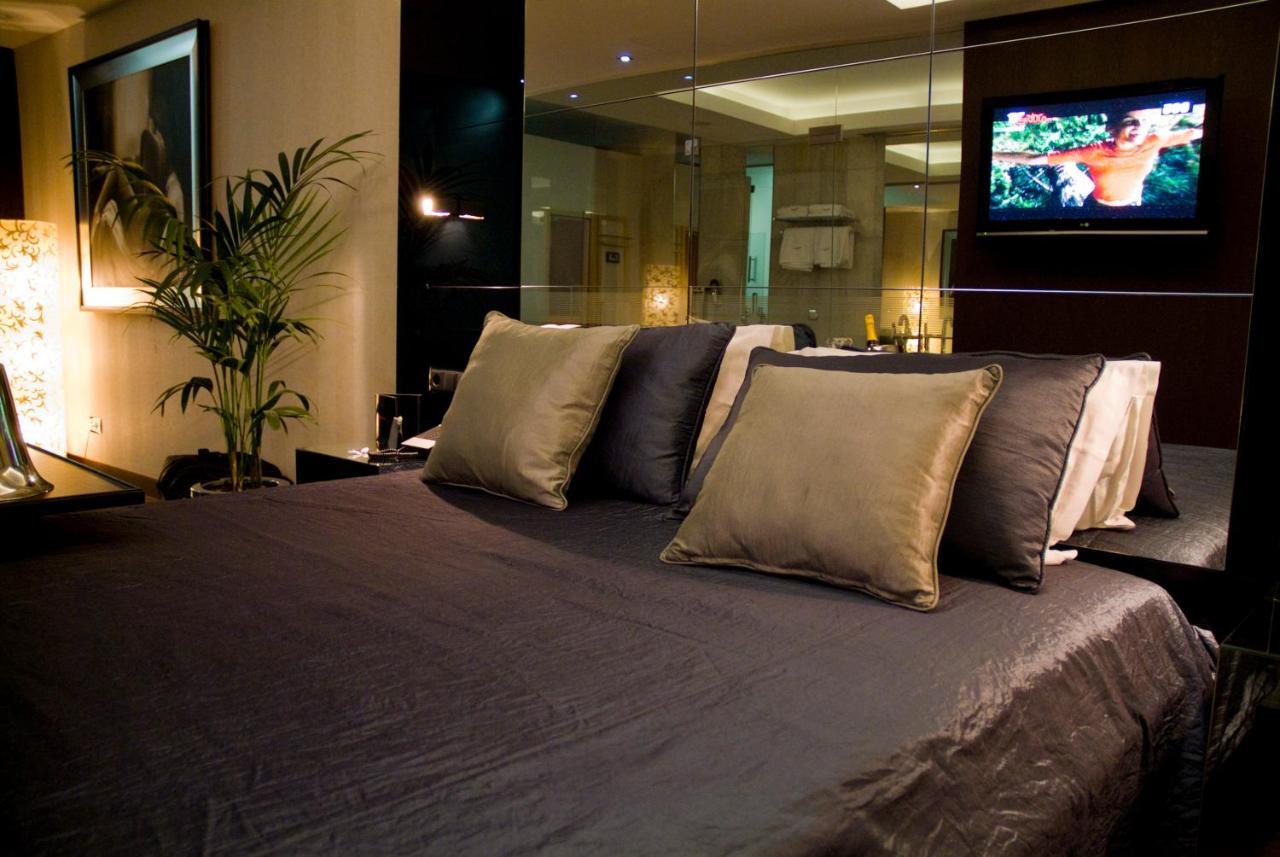 Motel Flamingo Perafita Екстер'єр фото